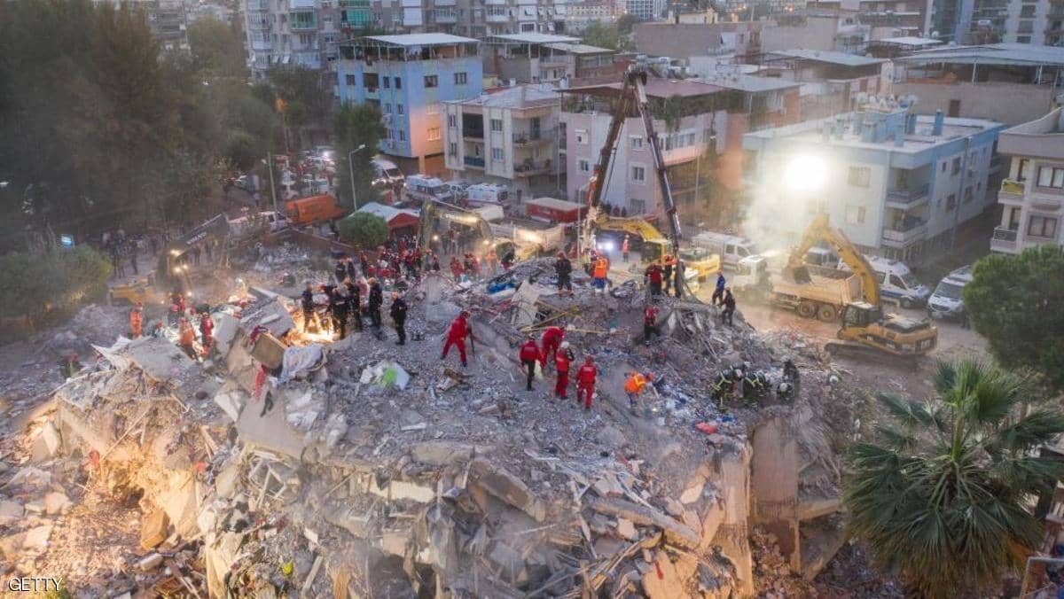 Động đất ở Thổ Nhĩ Kỳ khiến hơn 800 người thương vong